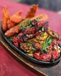 Combination Sizzling Platter / 铁板三样