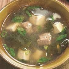 Seaweed Soup with Tofu / 紫菜豆腐汤