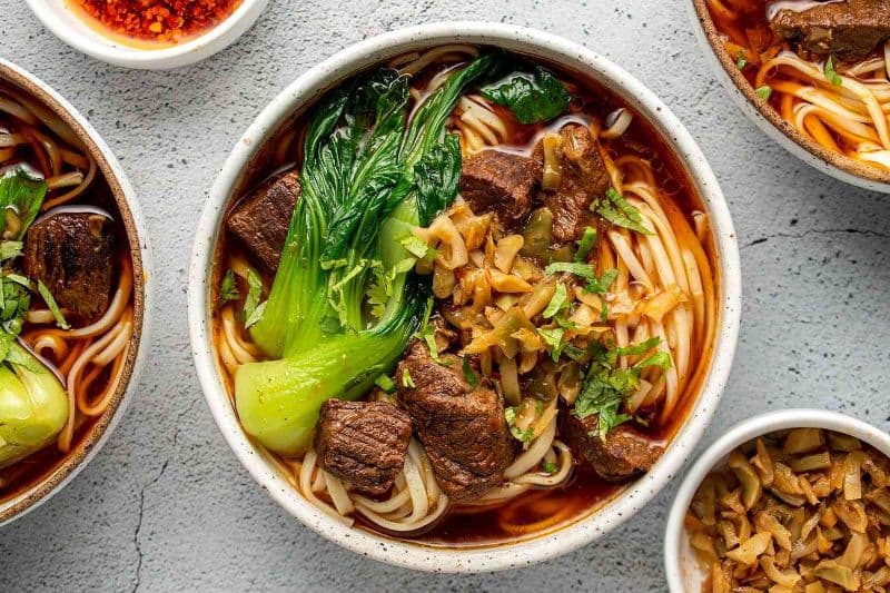 Taiwanese Style Beef Noodle Soup / 台式牛肉面