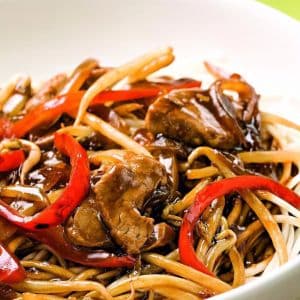 BBQ Pork Chow Mein / 叉烧炒面